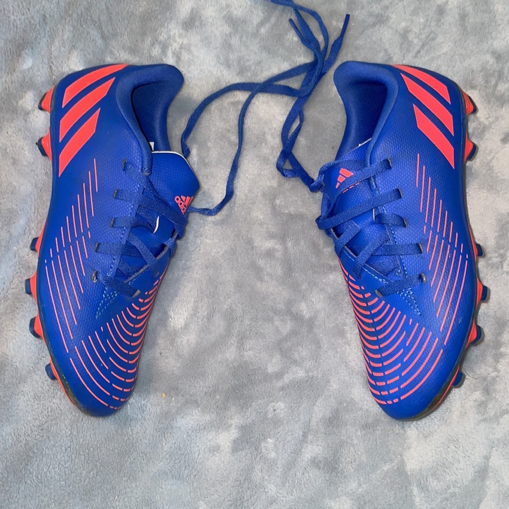Adidas Soccer Predator Edge.4 cleats ⚽️